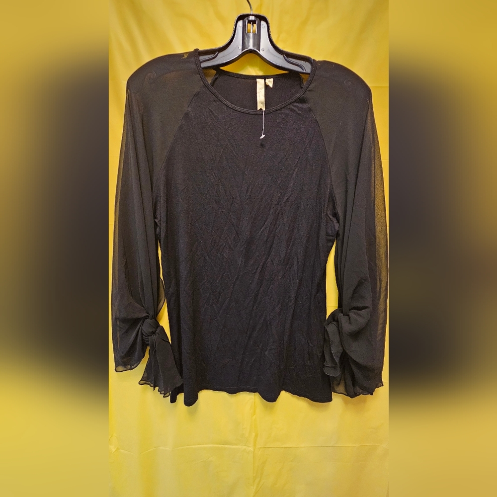 CHENAULT Women's black dress blouse S